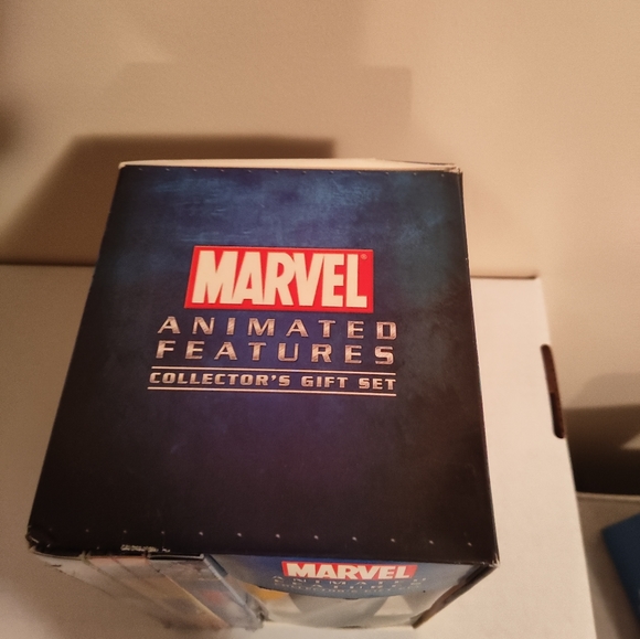 Brand new Marvel animated collection gift set DVDs with limited icons bust. - Picture 3 of 5